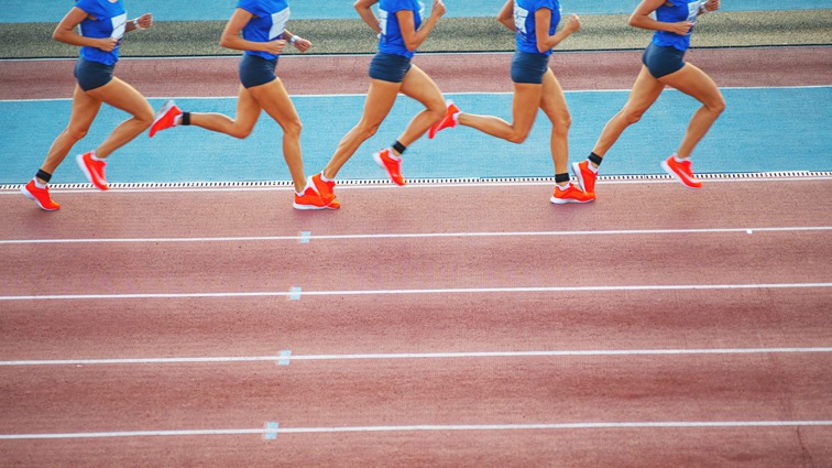 世界杯小组赛抽签出炉，各组形势复杂，韩国、意大利、巴西等队有望晋级，美国、土耳其等队面临挑战。